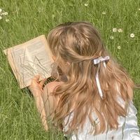 books_with_star_