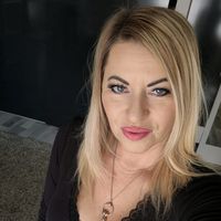 livia830123