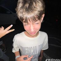 crisuxx.js