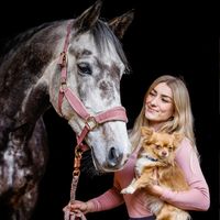lily.zatschler