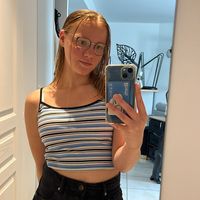 chloe_.crn