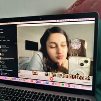 ada.nicuuu