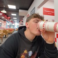 nils.poeske_