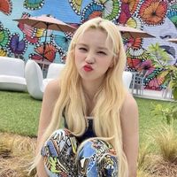 yuqijennieemybiasss