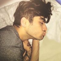 fratb0yzayn