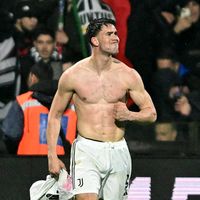 alone_juve