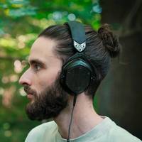 TikTok Account - chasseurdesons