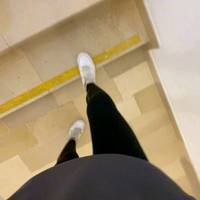 lauraisback_2