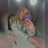deniseessence25