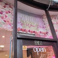 girlswearpink2