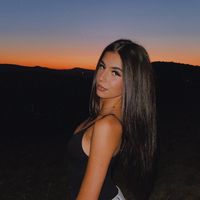 maya.komlosy